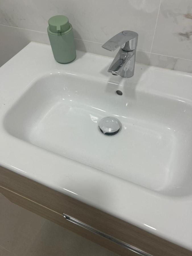 Fantastico Apartamento Trajano Parking Gratuito Granada Exterior photo