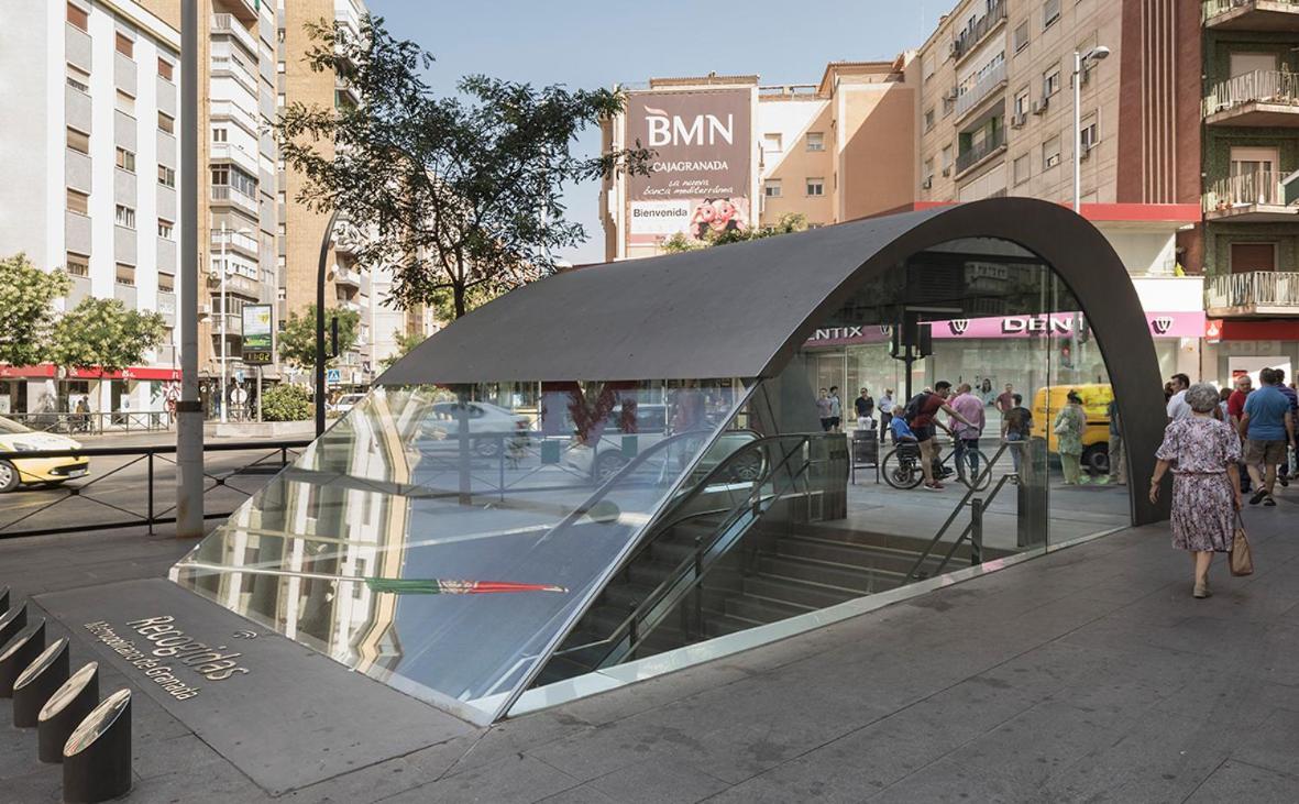 Fantastico Apartamento Trajano Parking Gratuito Granada Exterior photo
