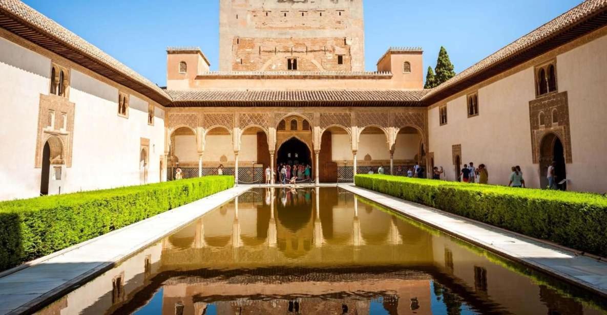 Fantastico Apartamento Trajano Parking Gratuito Granada Exterior photo