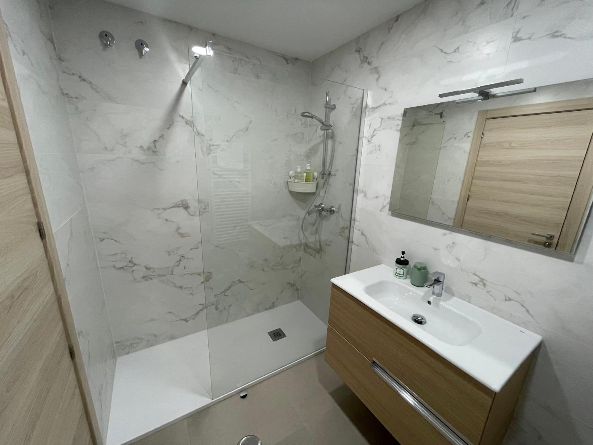Fantastico Apartamento Trajano Parking Gratuito Granada Exterior photo